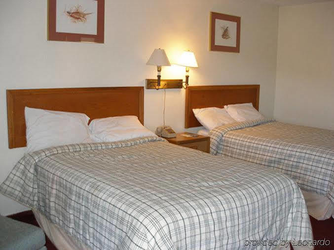 Red Carpet Inn & Suites Ню Къмбърланд Екстериор снимка